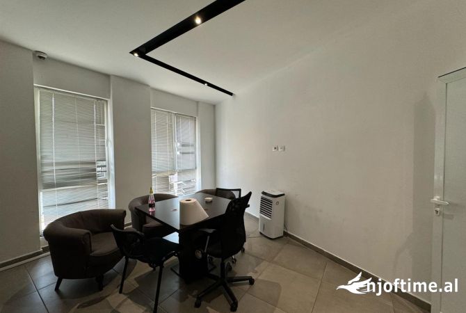 AMBIENT BIZNESI NE SHITJE TE TURDIU 