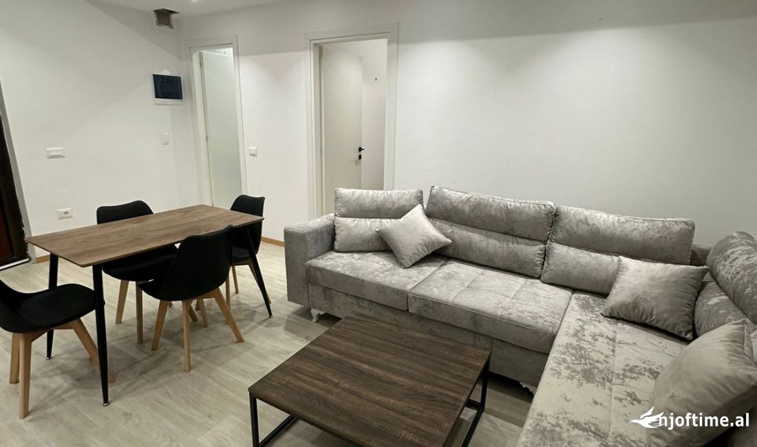 Shtepi me qera Apartament ne Tirane, 1+1, Mobilimi E mobiluar, Pagesa 65,000  Leke.