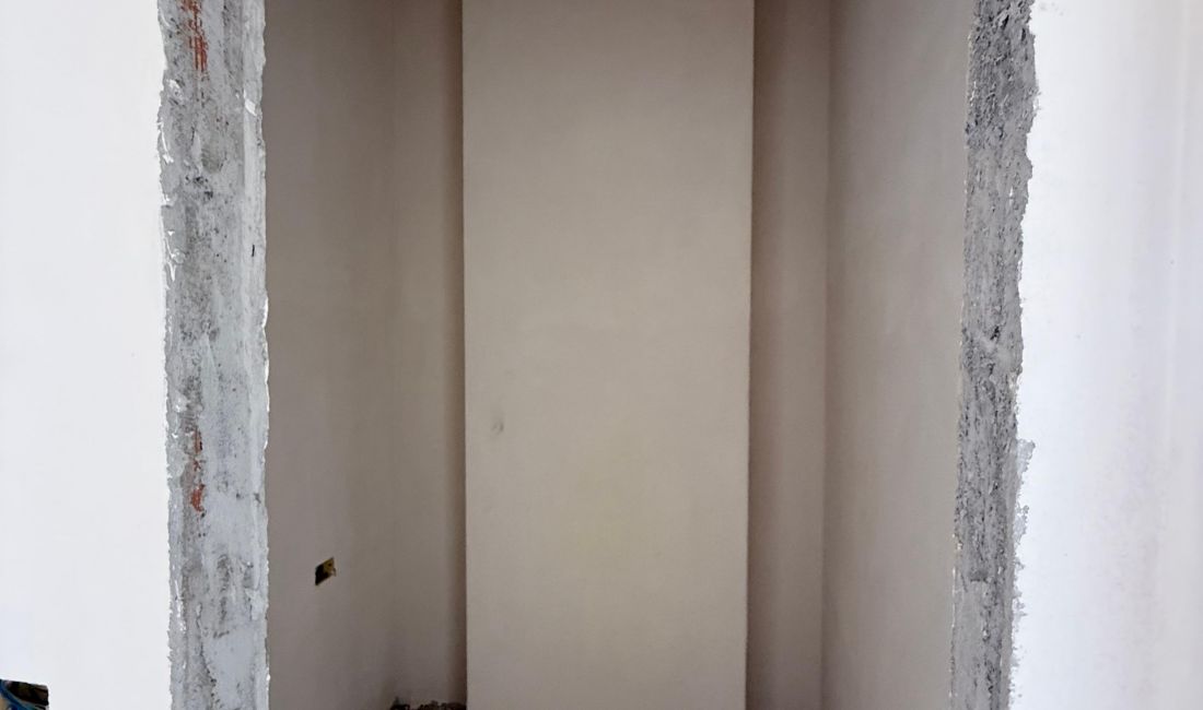 Shtepi ne shitje Apartament ne Tirane, 2+1, Mobilimi Bosh, pa mobiluar, Pagesa 288,160  Euro.