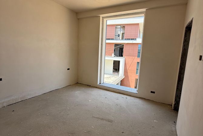 Shtepi ne shitje Apartament ne Tirane, 2+1, Mobilimi Bosh, pa mobiluar, Pagesa 288,160  Euro.