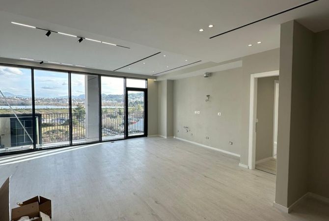 AMBIENT 2+1 ME QIRA TE LAKE VIEW  , RRUGA KOSOVAREVE 