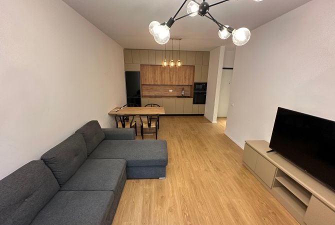 Shtepi ne shitje Apartament ne Tirane, 2+1, Mobilimi E mobiluar, Pagesa 185,000  Euro.