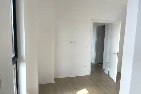 AMBIENT BIZNESI ME QIRA TE TIRANA GARDEN BUILDING , KONTAKTO VTM WHATSAPP