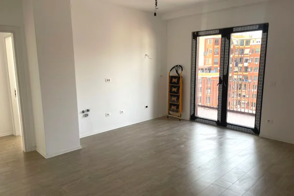 Business Property for Rent 3+1 in Tirana - 850 Euro