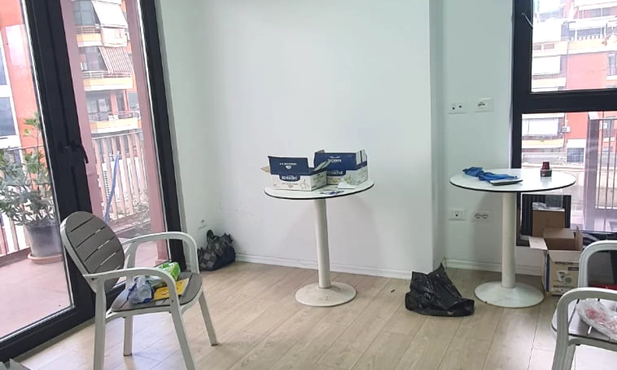 AMBIENT ZYRE ME QIRA TE GARDEN BUILDING , KONTAKTO VTM WHATSAPP 