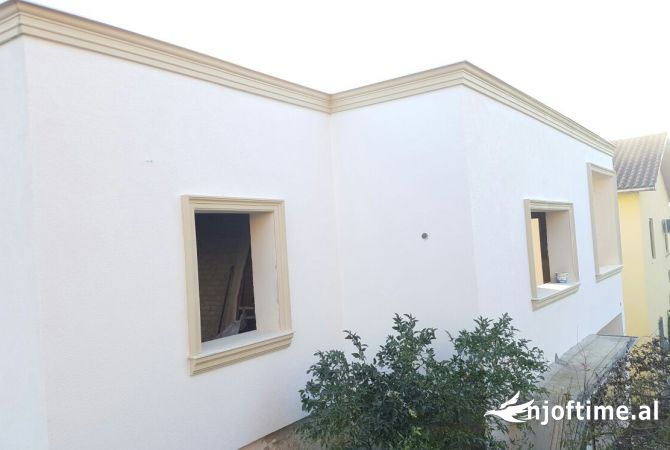 Business Property in Sale 3+1 in Tirana - 70,000 Euro