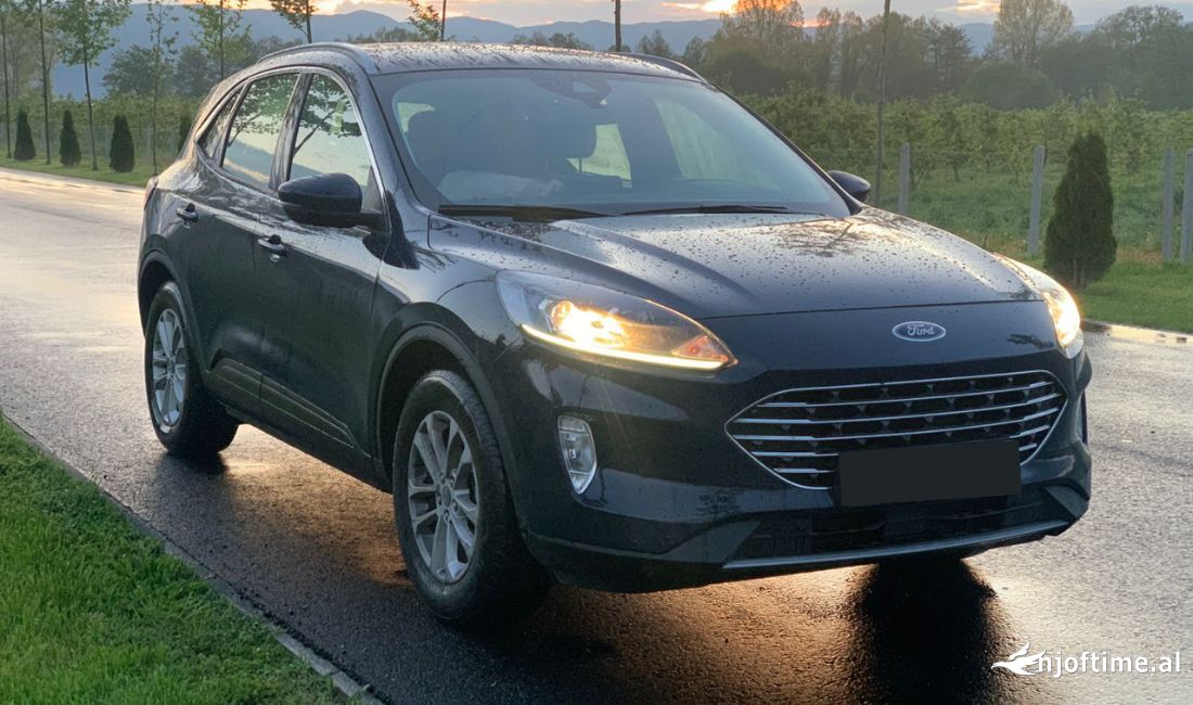 Makina me qera Ford Kuga duke filluar nga 65 euro dita