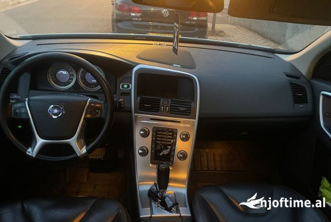 Makina me qera Volvo me cmim 50 euro dita 