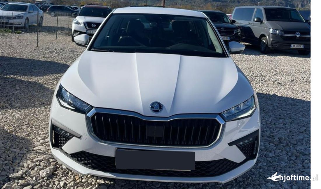 Makina me qera Skoda me cmim 30 euro dita