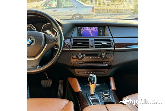 Makina me qera Bmw x5  me cmim 140 euro dita 