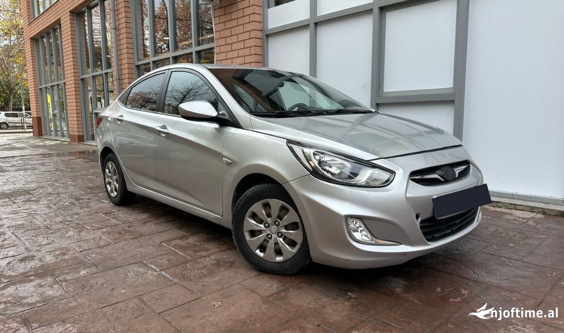 Makina me qera Hyundai me cmim  55 euro dita