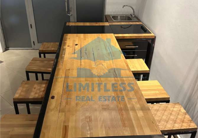 Shitet Ambient Komercial ne rrugen Dhaskal Todri, Tirane, Astir