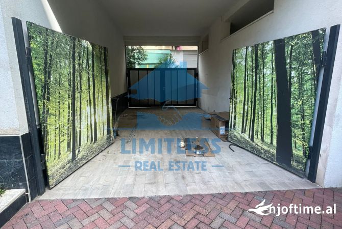 Jepet me qera Ambient Komercial/Magazine ne katin e pare perballe Harry Fultz, Tirane