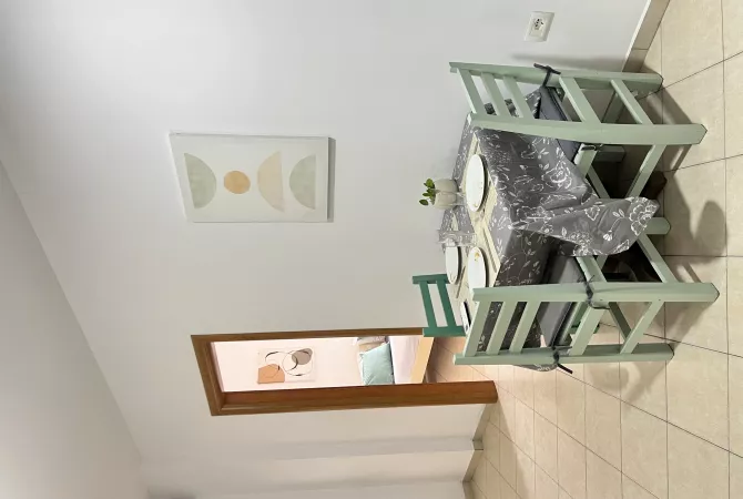 Apartment me qera 200€ 