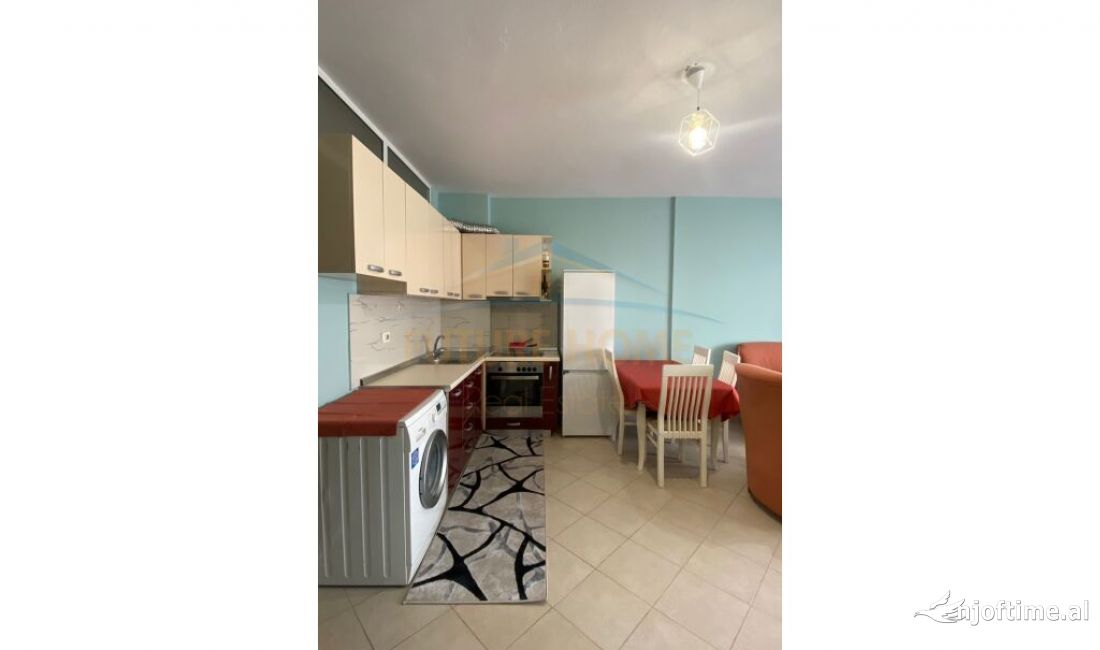 Shtepi ne shitje Apartament ne Tirane, 2+1, Mobilimi E mobiluar, Pagesa 110,000  Euro.