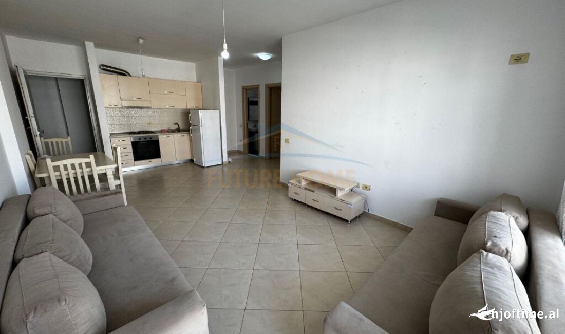 Shtepi ne shitje Apartament ne Tirane, 2+1, Mobilimi E mobiluar, Pagesa 140,000  Euro.