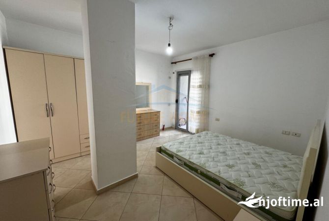 Shtepi ne shitje Apartament ne Tirane, 2+1, Mobilimi E mobiluar, Pagesa 140,000  Euro.