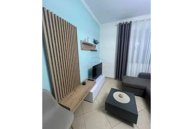 Shtepi me qera Apartament ne Tirane, 1+1, Mobilimi E mobiluar, Pagesa 420  Euro.
