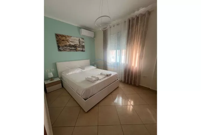 Shtepi me qera Apartament ne Tirane, 1+1, Mobilimi E mobiluar, Pagesa 420  Euro.