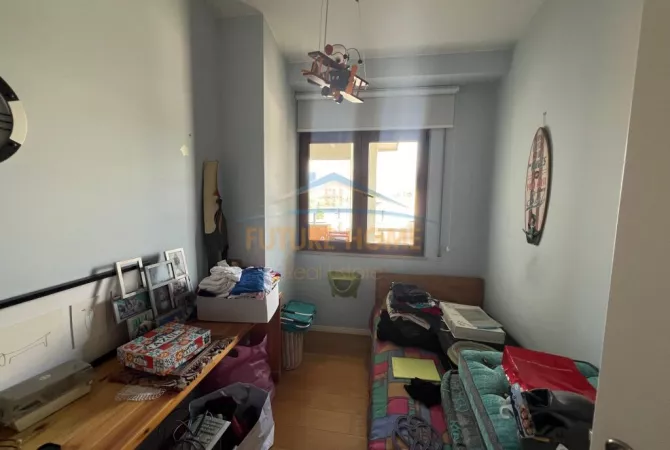 Qera, Duplex 3+1+Post Parkimi, Liqeni i Thate, Tirane
