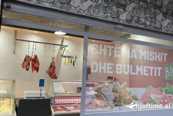 Ambiente Commerciale in Affitto 1+1 a Tirana - 500 Euro