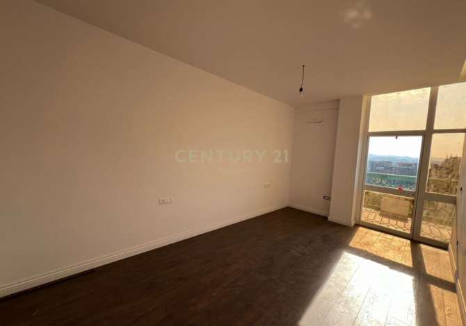 Business Property in Sale 3+1 in Tirana - 1,410 Euro