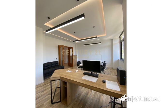Business Property in Sale 3+1 in Tirana - 1,000 Euro