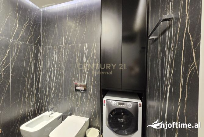 Jepet me qira apartament/zyre 2+1+2 tek "Ambasador 3"  Tirana, Albania Per Qira 2,000 Euro /Muaj