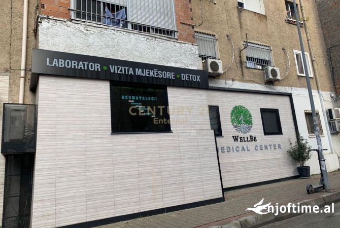 Ambiente Commerciale in Affitto 1+1 a Tirana - 1,500 Euro