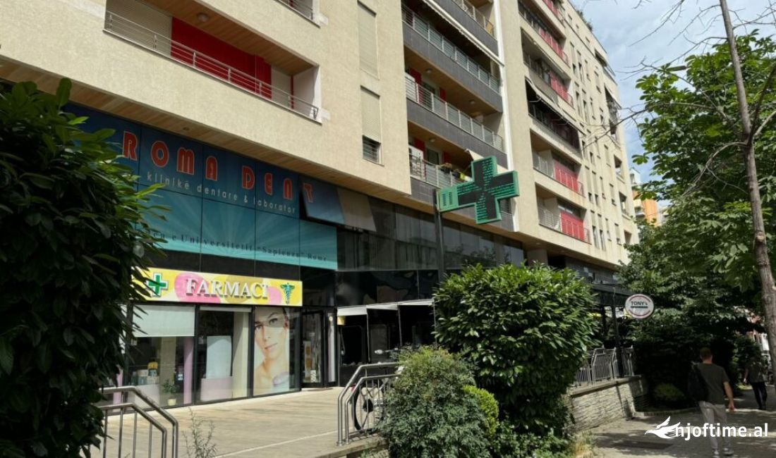 Japim Njesi Komerciale Per Qira Te Kompleksi Nobis  Nobis Tirana, Albania Per Qira 1,700 Euro /Muaj