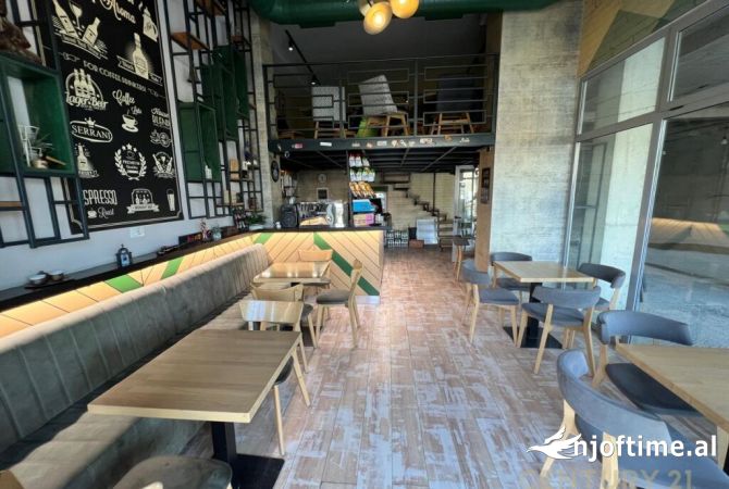 Ofrojme per qira lokal prane Casa Italia  Tirana, Albania Per Qira 500 € /Muaj