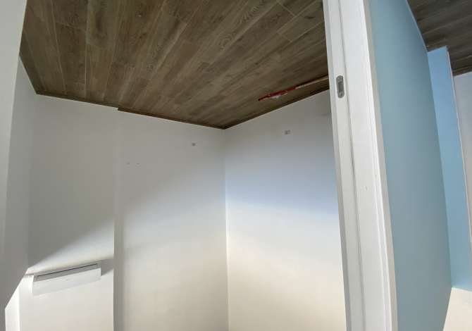 Jepet  njesi komerciale me qira tek Sali Butka