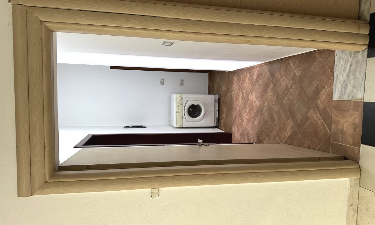Shtepi me qera Apartament ne Tirane, Garsoniere, Mobilimi E mobiluar, Pagesa 28,000  Leke.