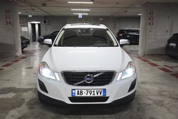 Auto in Vendita a Tirana - 8,900 Euro