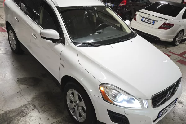 Auto in Vendita a Tirana - 8,900 Euro