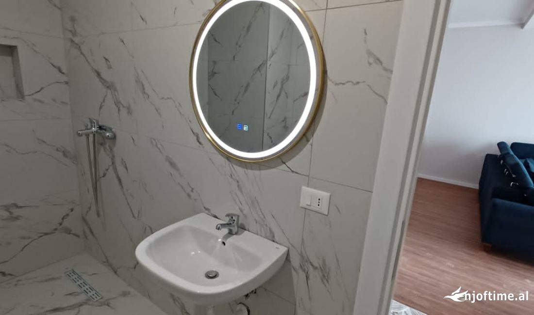 Shtepi me qera Apartament ne Tirane, 1+1, Mobilimi E mobiluar, Pagesa 500  Euro.