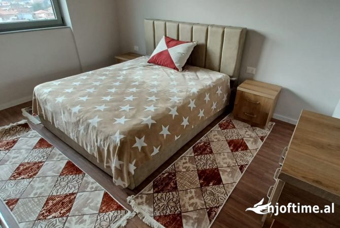 Shtepi me qera Apartament ne Tirane, 1+1, Mobilimi E mobiluar, Pagesa 500  Euro.