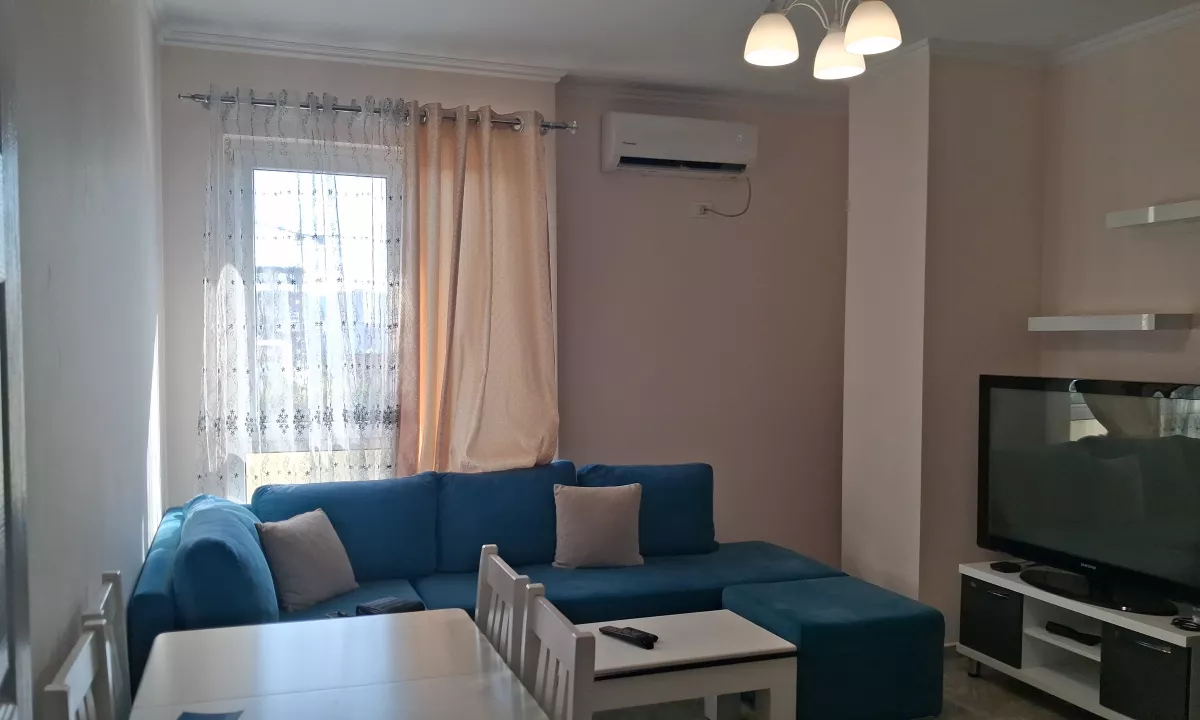 Shtepi me qera Apartament ne Tirane, 1+1, Mobilimi E mobiluar, Pagesa 45,000  Leke.