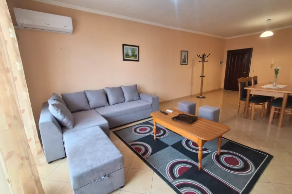 Shtepi me qera Apartament ne Tirane, 1+1, Mobilimi E mobiluar, Pagesa 400  Euro.