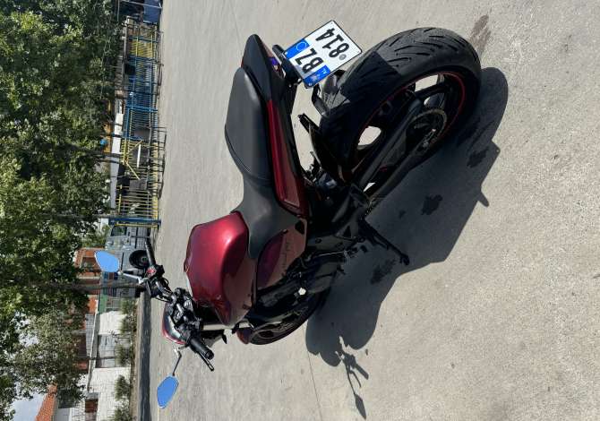 Shitet Honda Hornet 600cc Gjendje si i Ri 