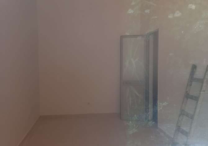 Ambient biznesi me qera 1+1 ne Tirane - 200 Euro