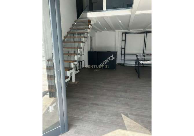 JEPET ME QIRA AMBJENT PER BIZNES SUPER I IVESTUAR NE ZONEN E ISH PARKUT & POST PARKIMI