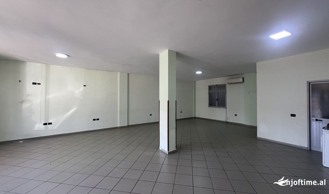 Qera, Ambient Biznesi, Siri Kodra