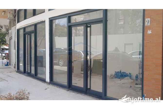 Qera, Ambient Biznesi, mbrapa Nente Kateshet, Tiranë