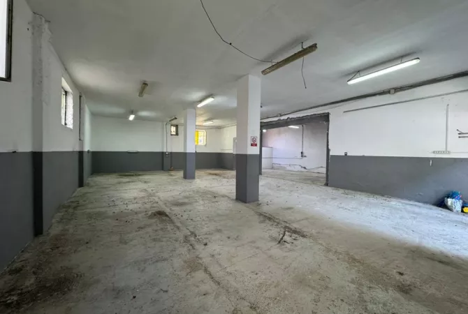 Qera Magazine, Rruga Siri Kodra, Tirane.