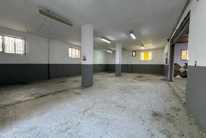 Qera Magazine, Rruga Siri Kodra, Tirane.