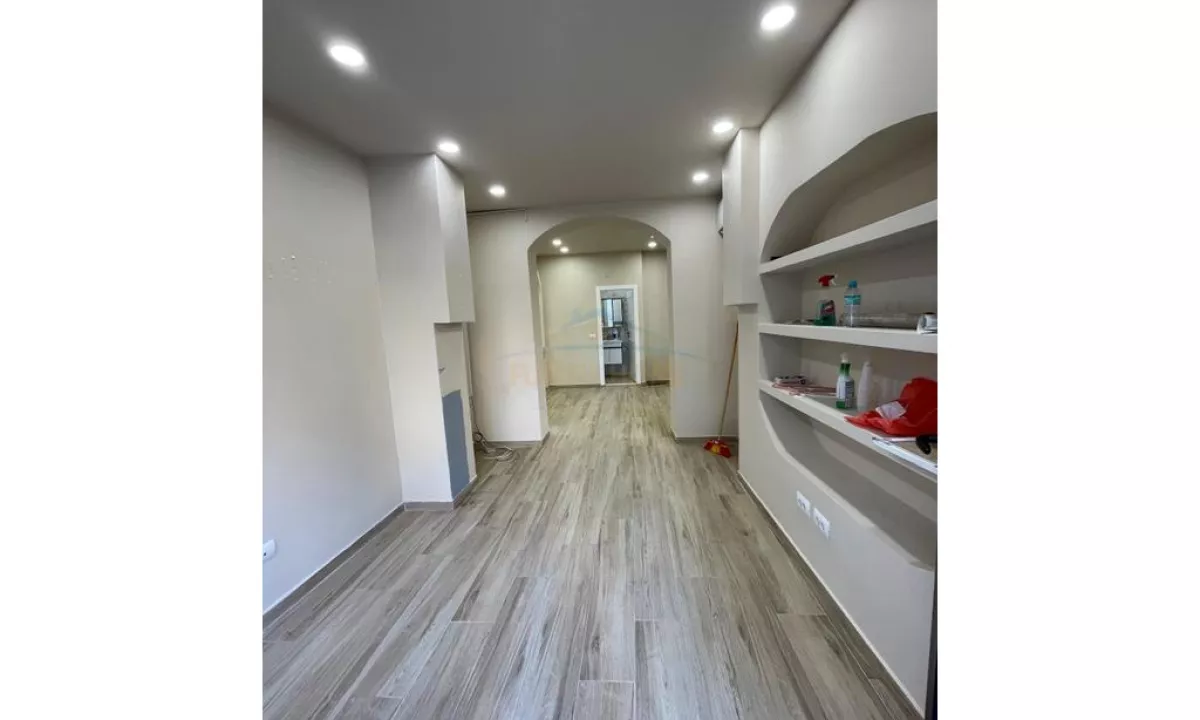 Qera, Ambient, Stadiumi Dinamo, Tirane.