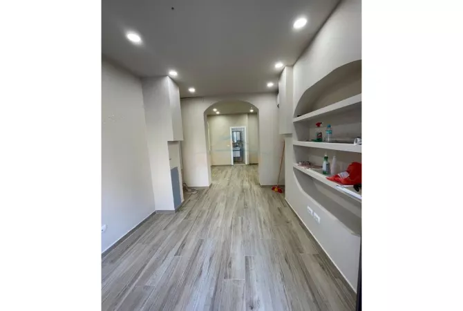 Business Property for Rent 1+1 in Tirana - 500 Euro