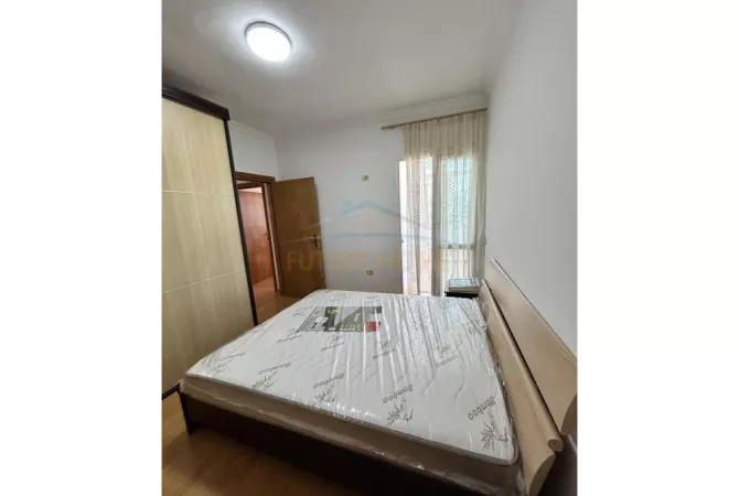 Shtepi me qera Apartament ne Tirane, 2+1, Mobilimi E mobiluar, Pagesa 450  Euro.