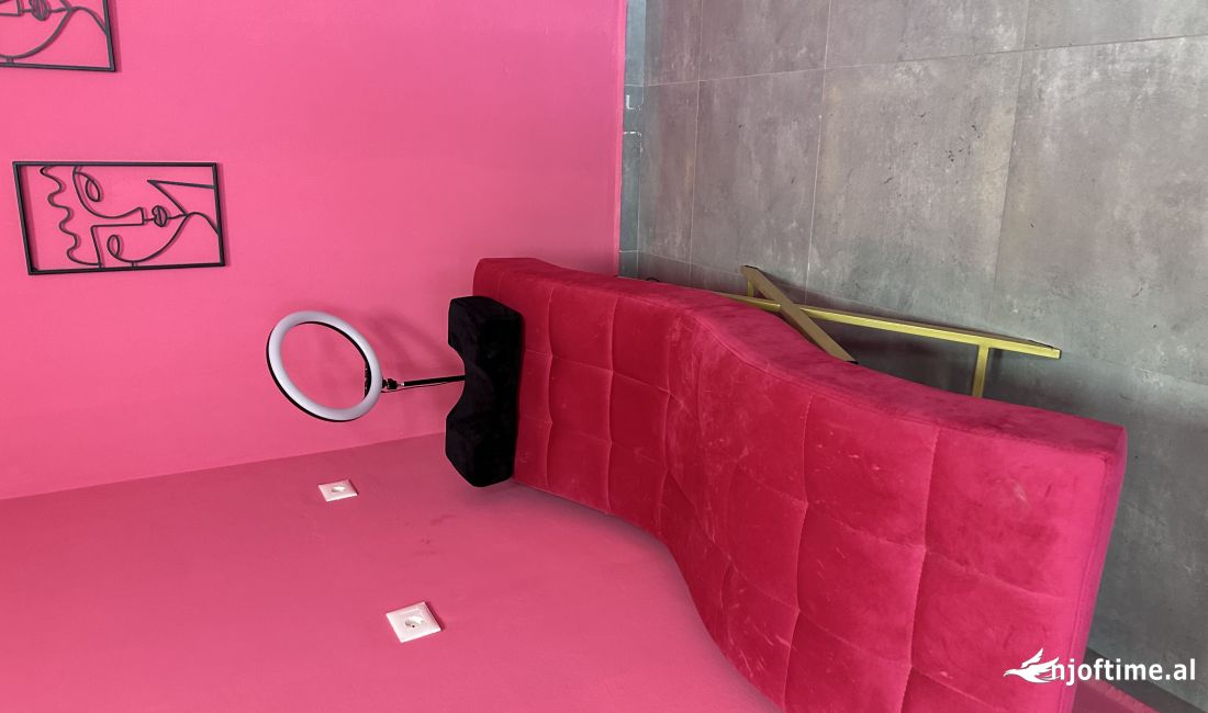 Pajsje Parukerie Ne gjendje Shum Te mire